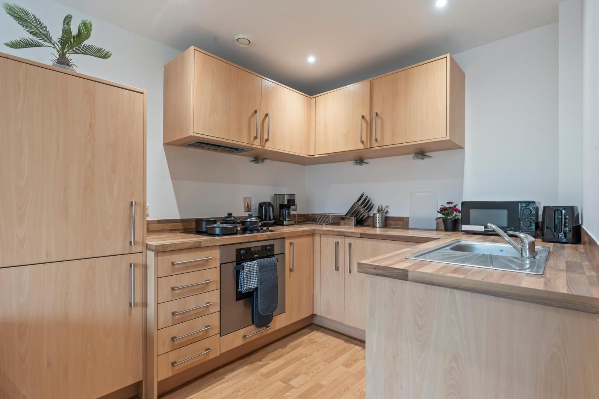 Heart Of City Centre Luxury Apartment With Secure Underground Parking Бирмингем Экстерьер фото